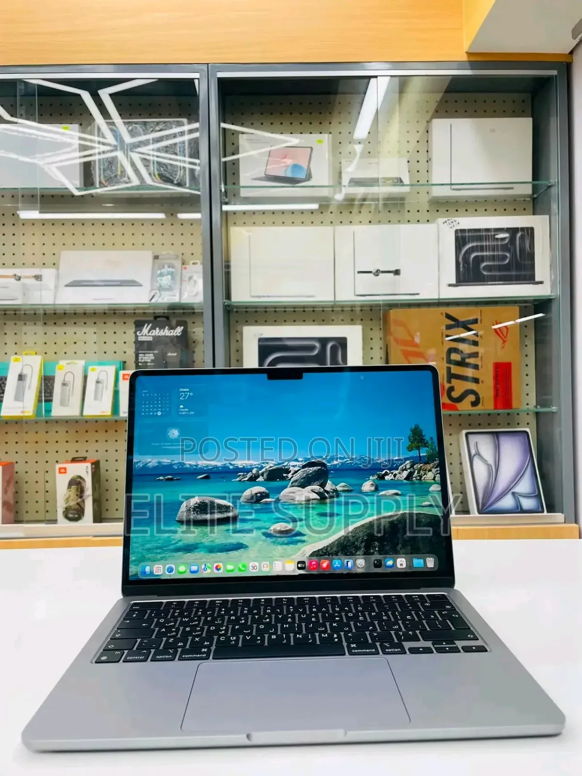 New Laptop Apple MacBook Air 2024 M3 16GB Apple M3 SSD 512GB