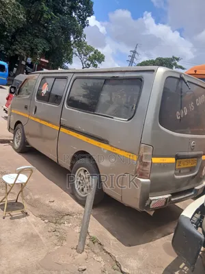 Nissan Caravan (Urvan) 2010 Grey