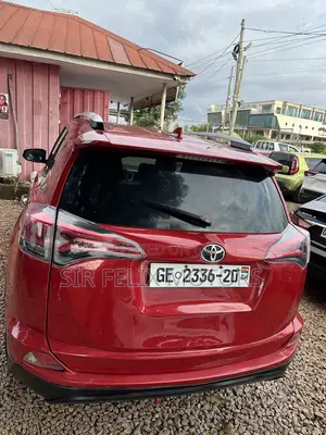 Toyota RAV4 LE 4dr SUV AWD (2.5L 4cyl 6A) 2018 Red