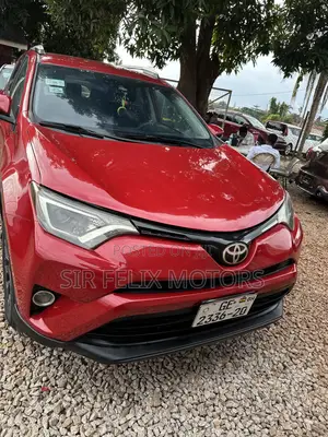 Toyota RAV4 LE 4dr SUV AWD (2.5L 4cyl 6A) 2018 Red
