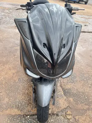 Yamaha Majesty 2010 Gray