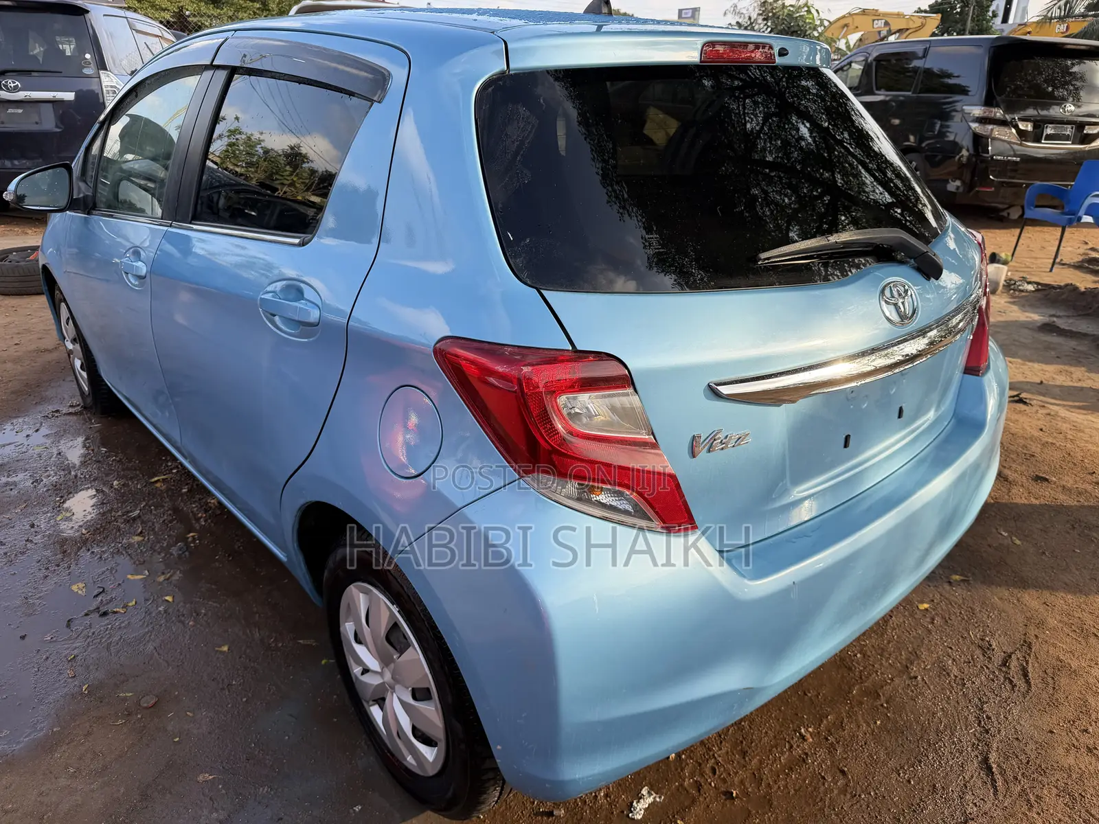 Toyota Vitz 1.3 FWD 5dr 2015 Blue