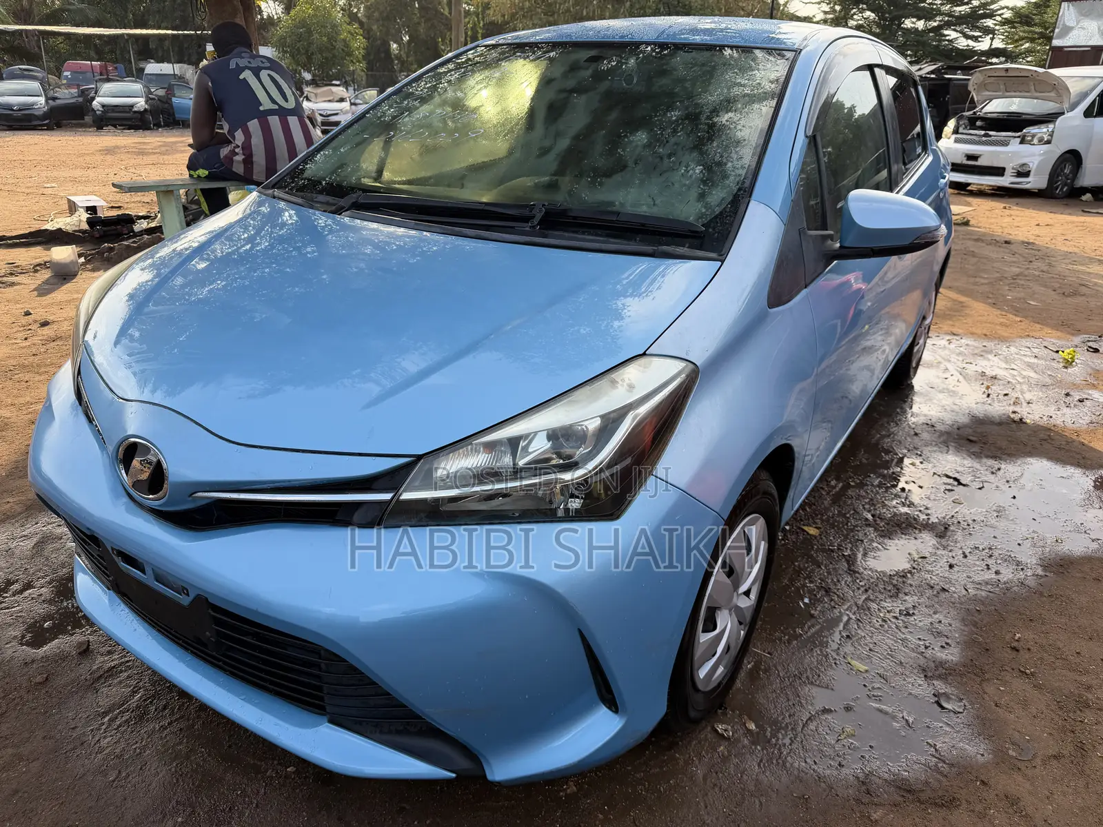 Toyota Vitz 1.3 FWD 5dr 2015 Blue
