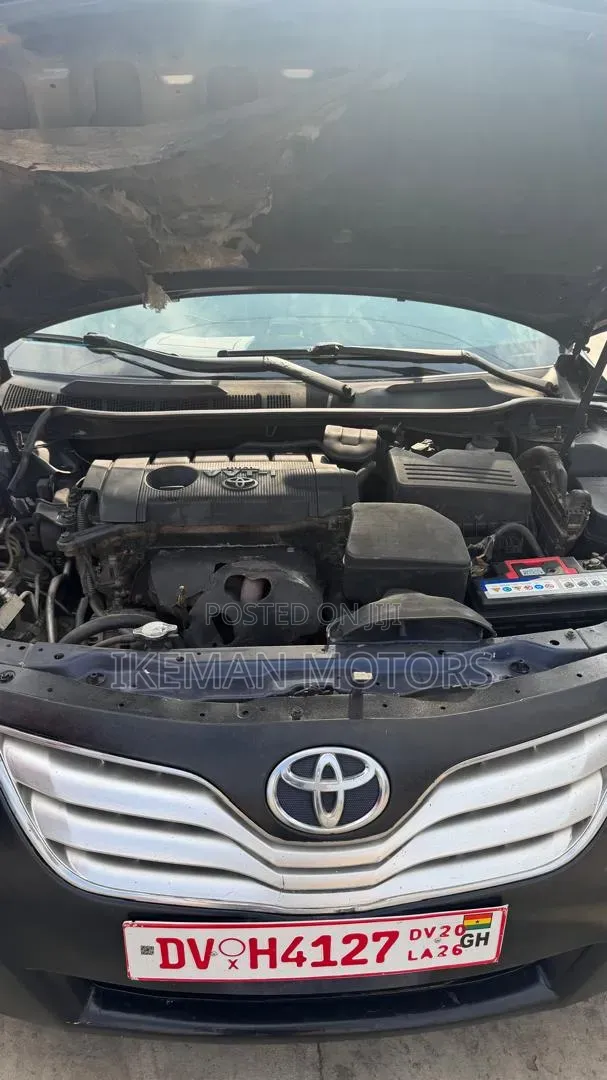 Toyota Camry Base 4dr Sedan (2.5L 4cyl 6M) 2010 Blue