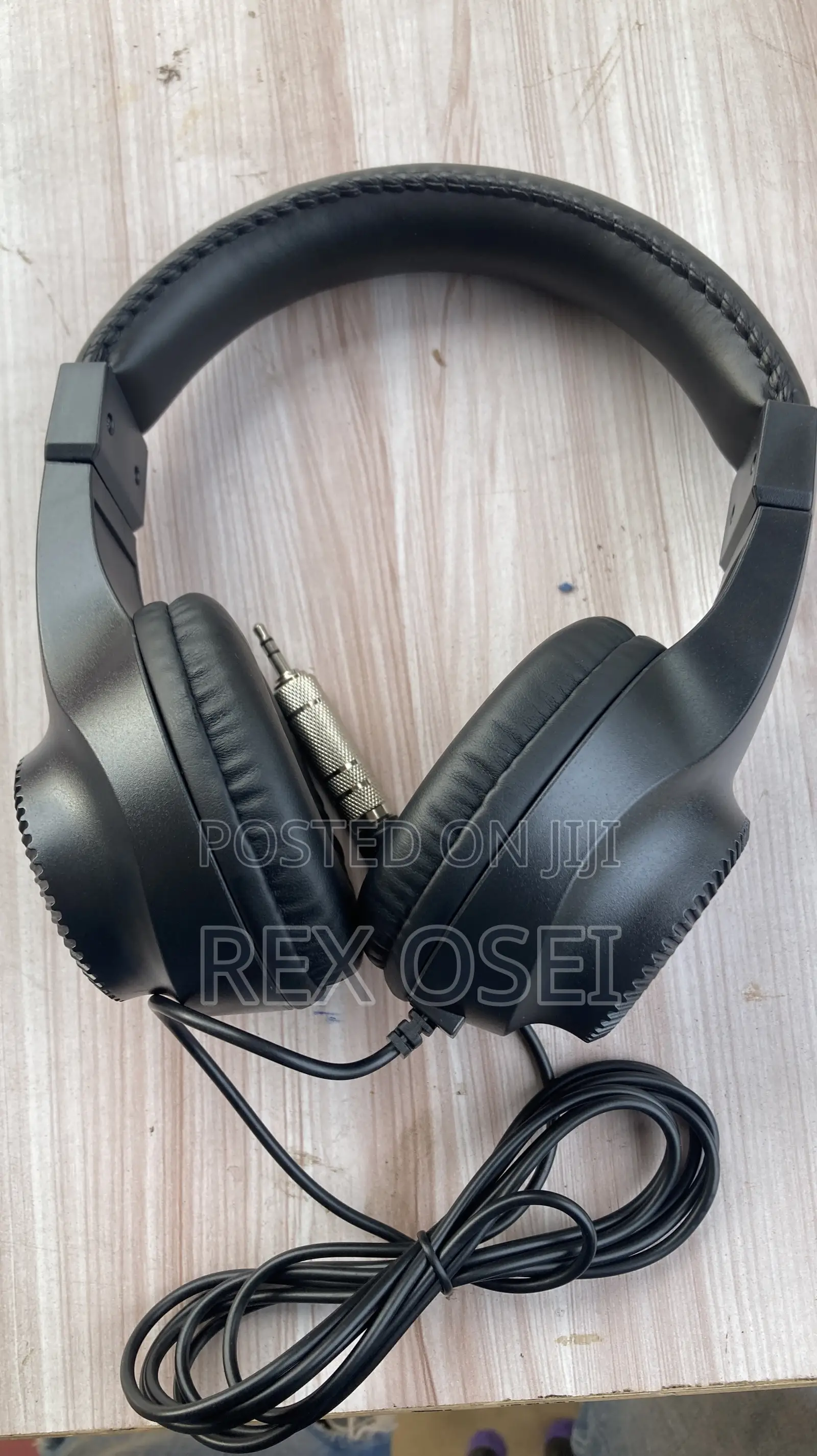 Headphone for Studio