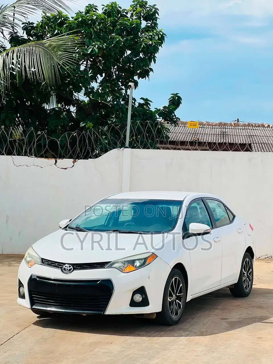 Toyota Corolla 2017 White