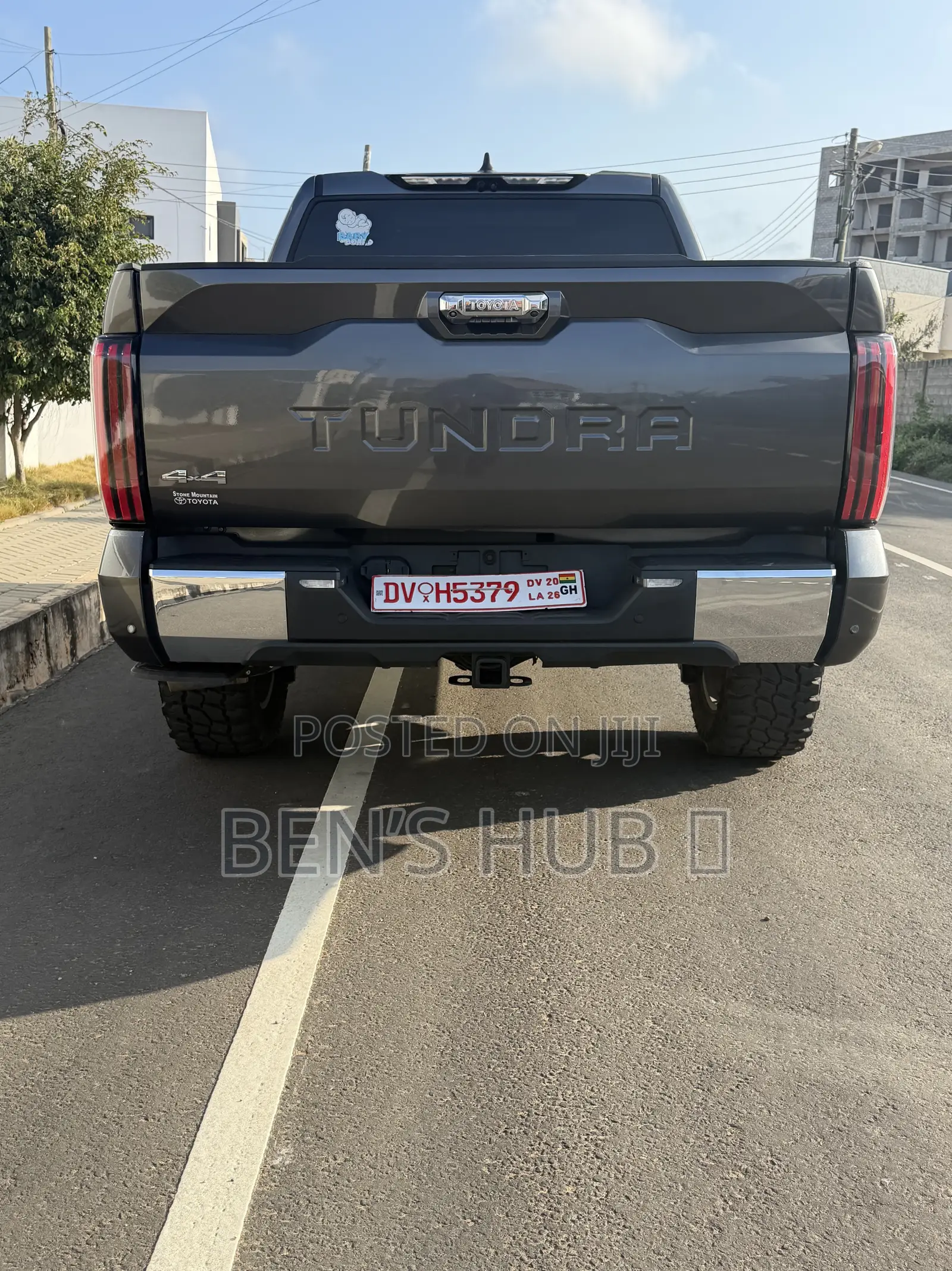 Toyota Tundra 1794 Edition CrewMax 5.5' Bed 2024 Gray