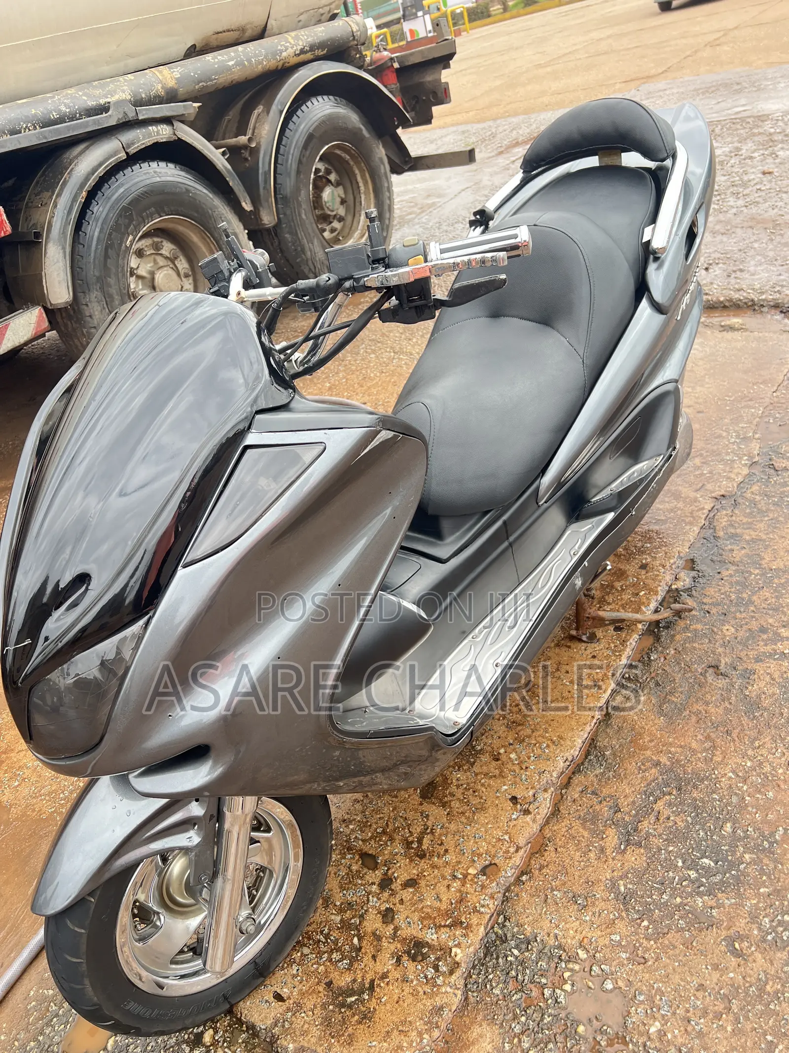 Yamaha Majesty 2010 Gray