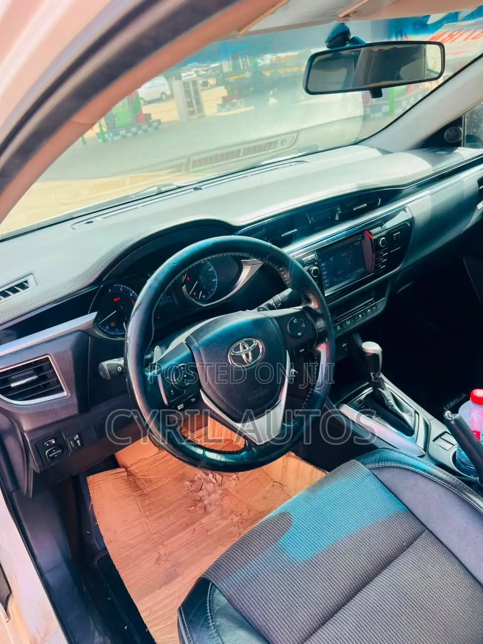Toyota Corolla 2017 White