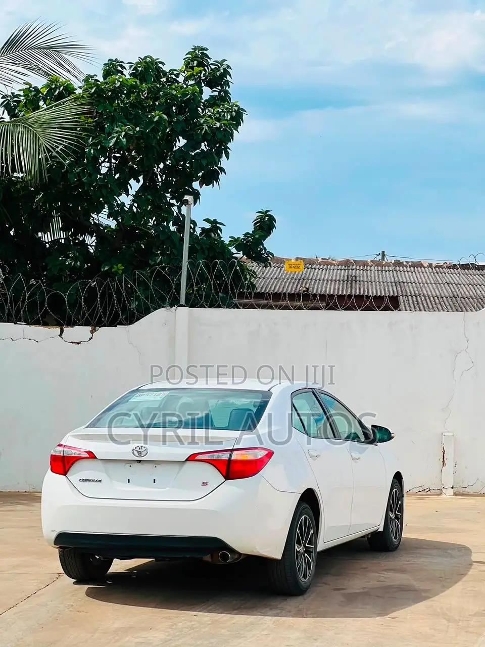 Toyota Corolla 2017 White