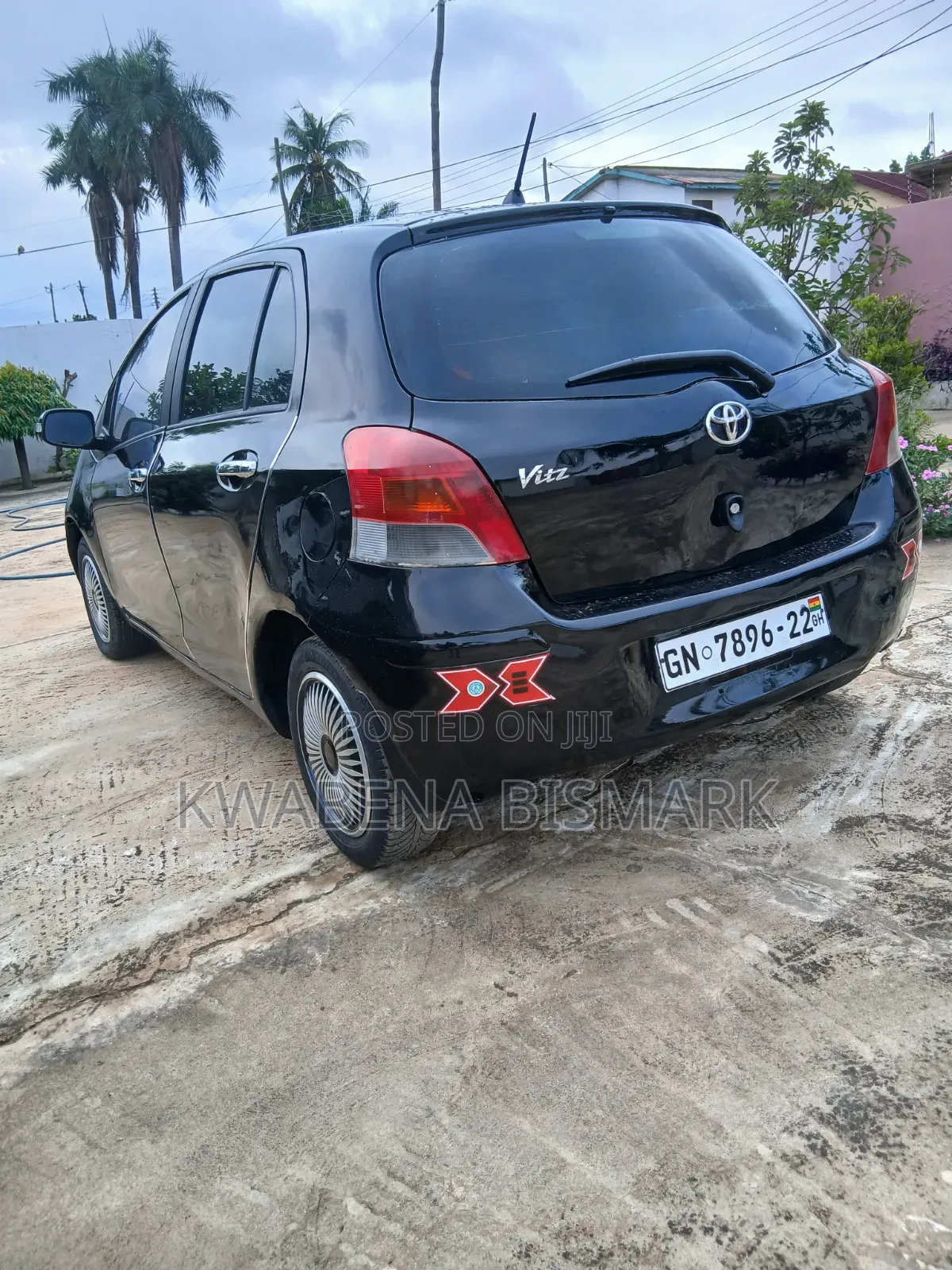 Toyota Vitz 2010 Black