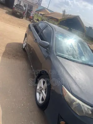 Toyota Camry 2014 Silver