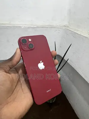 Apple iPhone 13 128 GB Red