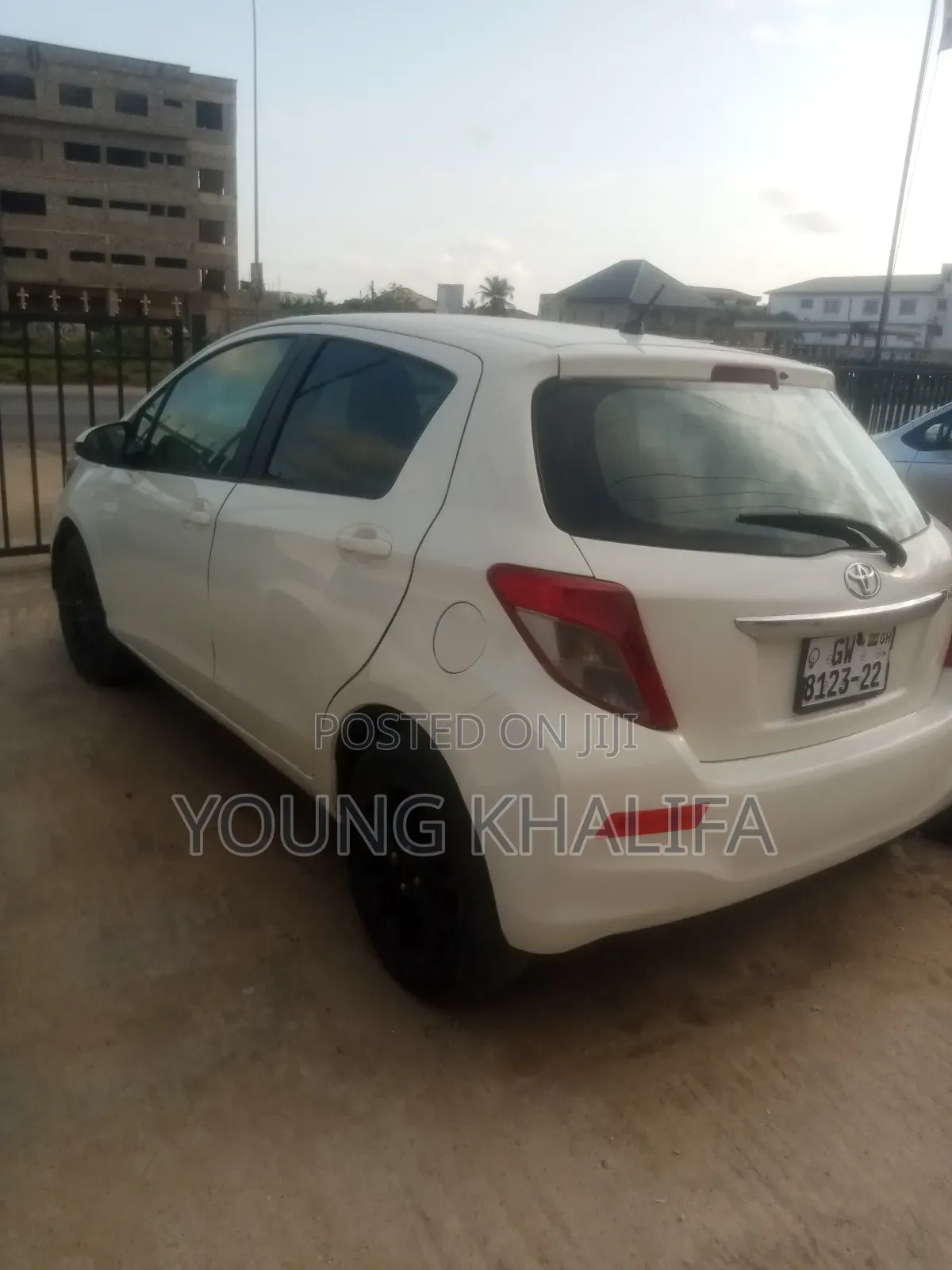Toyota Vitz 2012 White