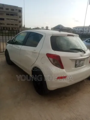 Toyota Vitz 2012 White