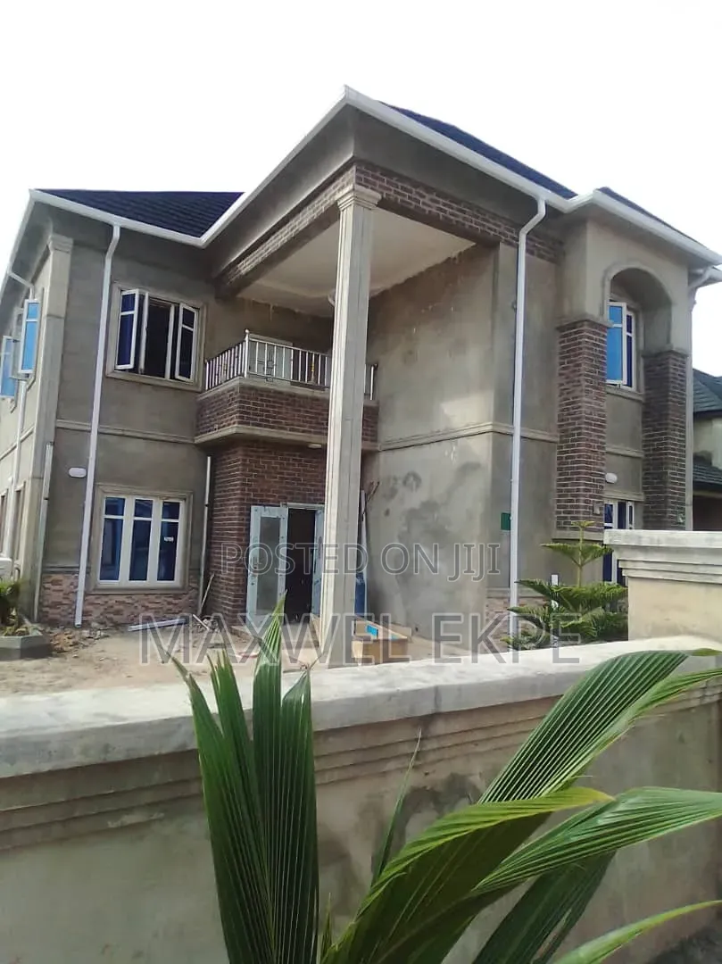 Heavy Duty PVC Rain Gutter