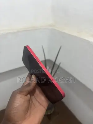 Apple iPhone 13 128 GB Red