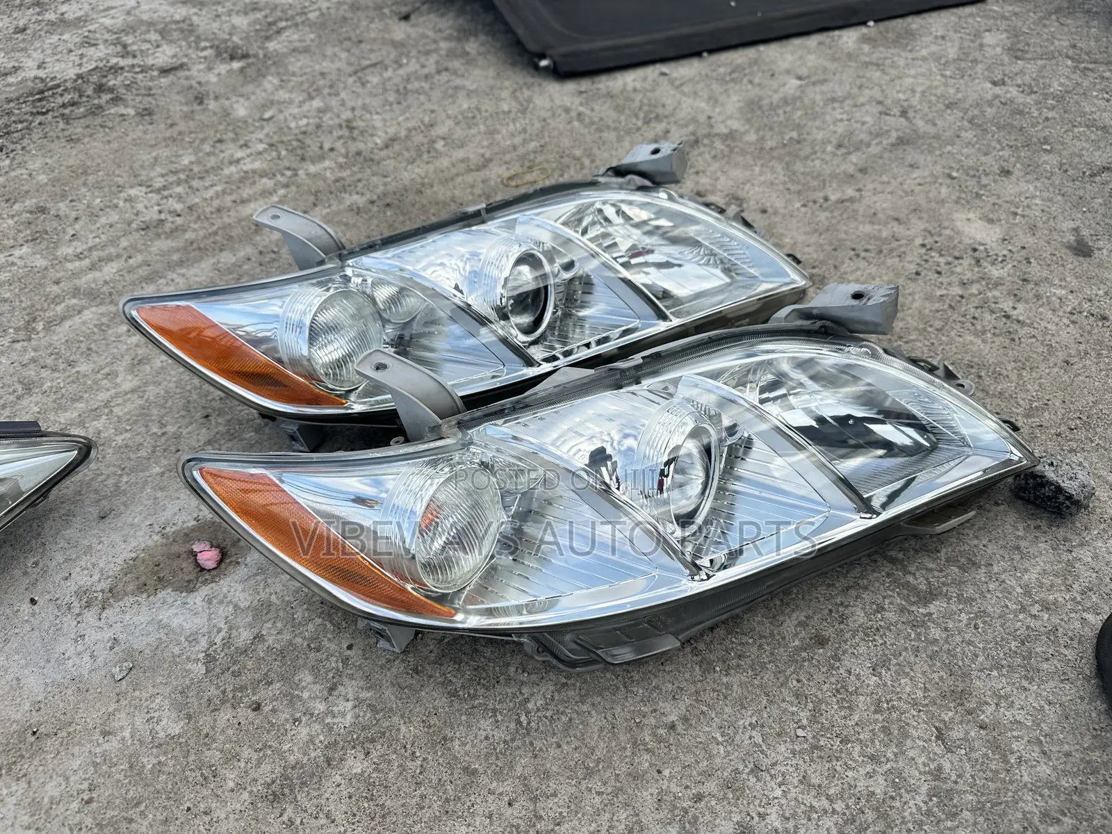 Toyota Camry 2007-2008-2009 Headlights Original Pair