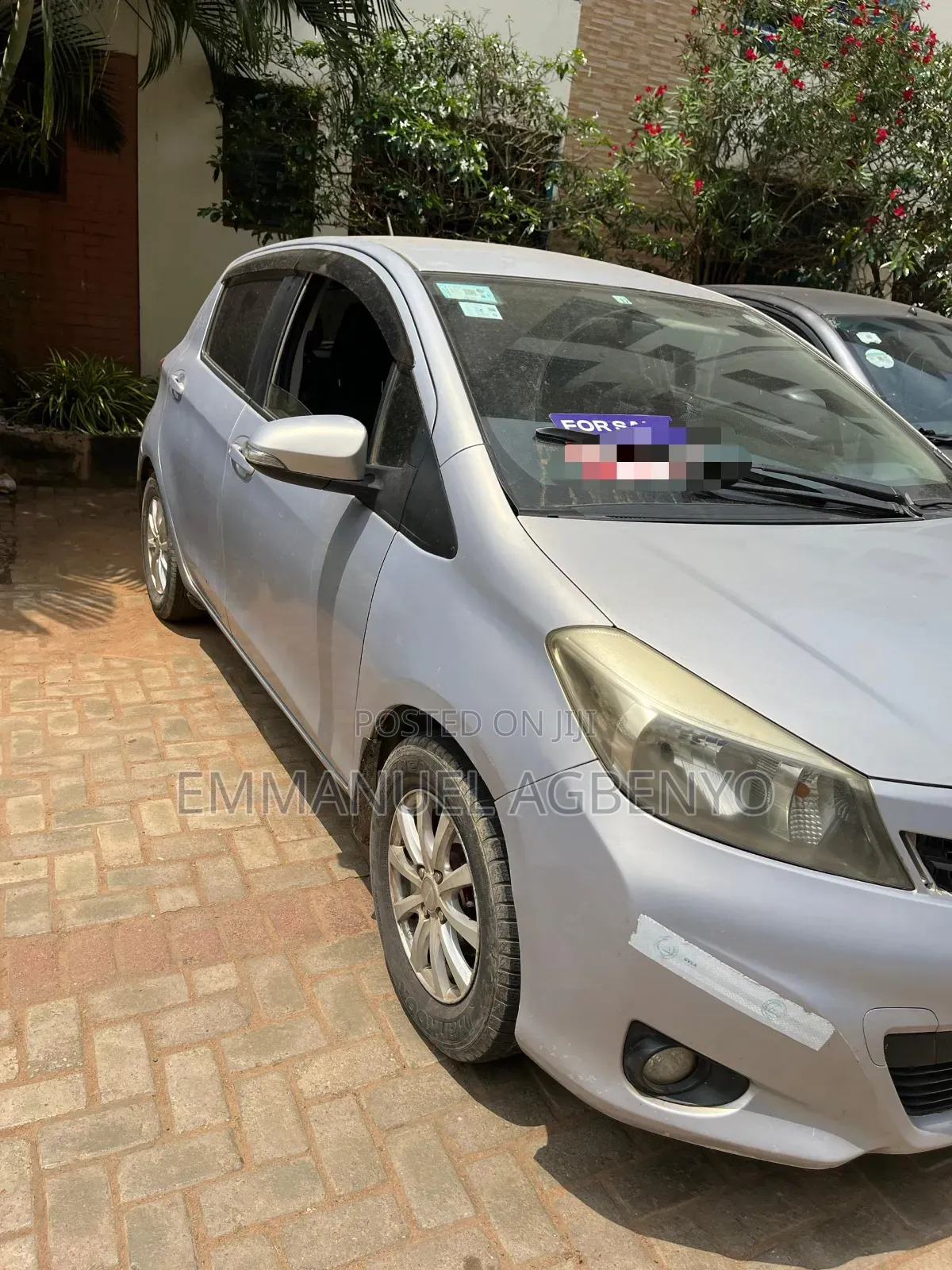 Toyota Vitz 1.3 AWD 5dr 2013 Silver