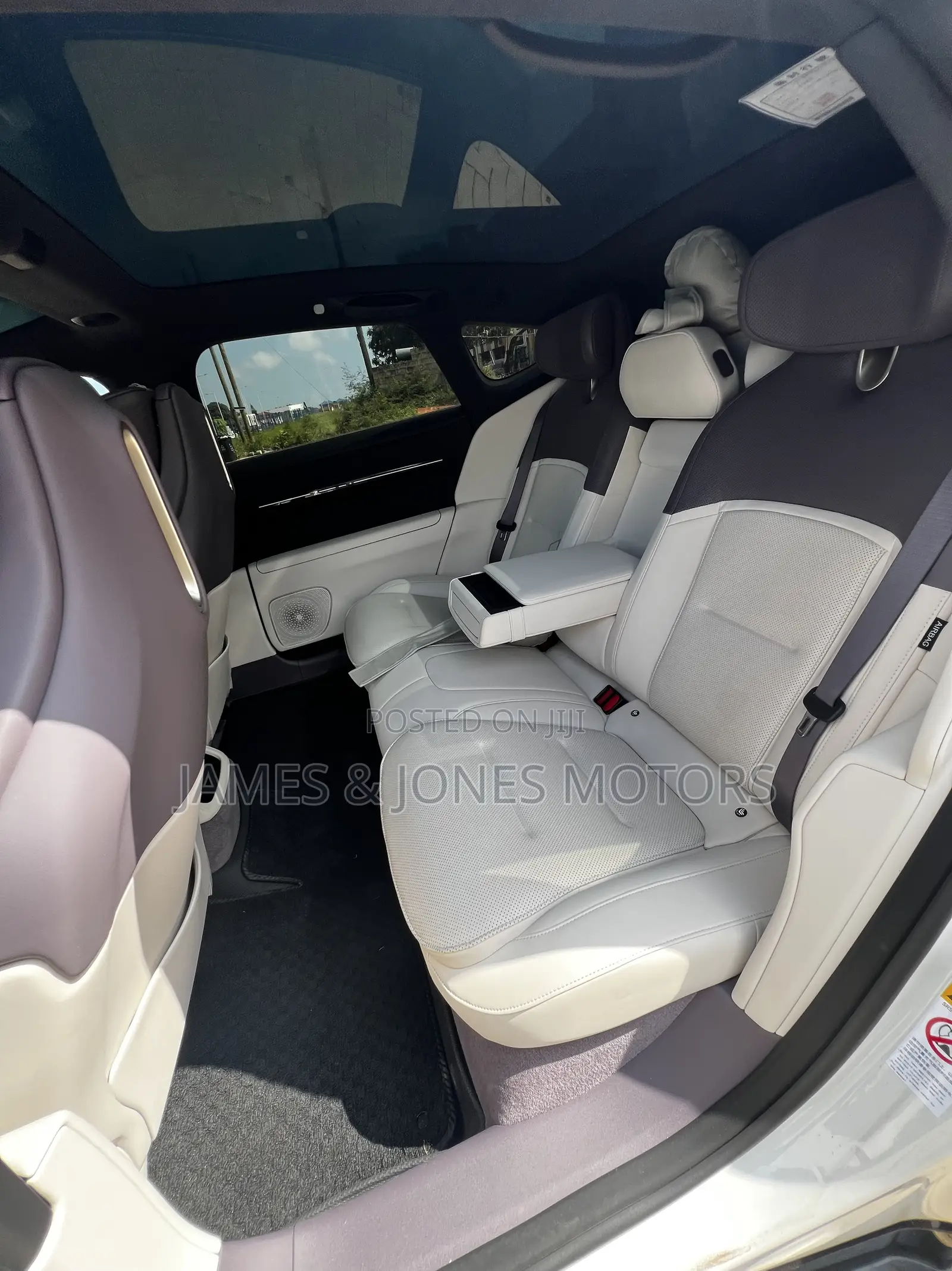 Avatr 12 578hp AWD 2024 White