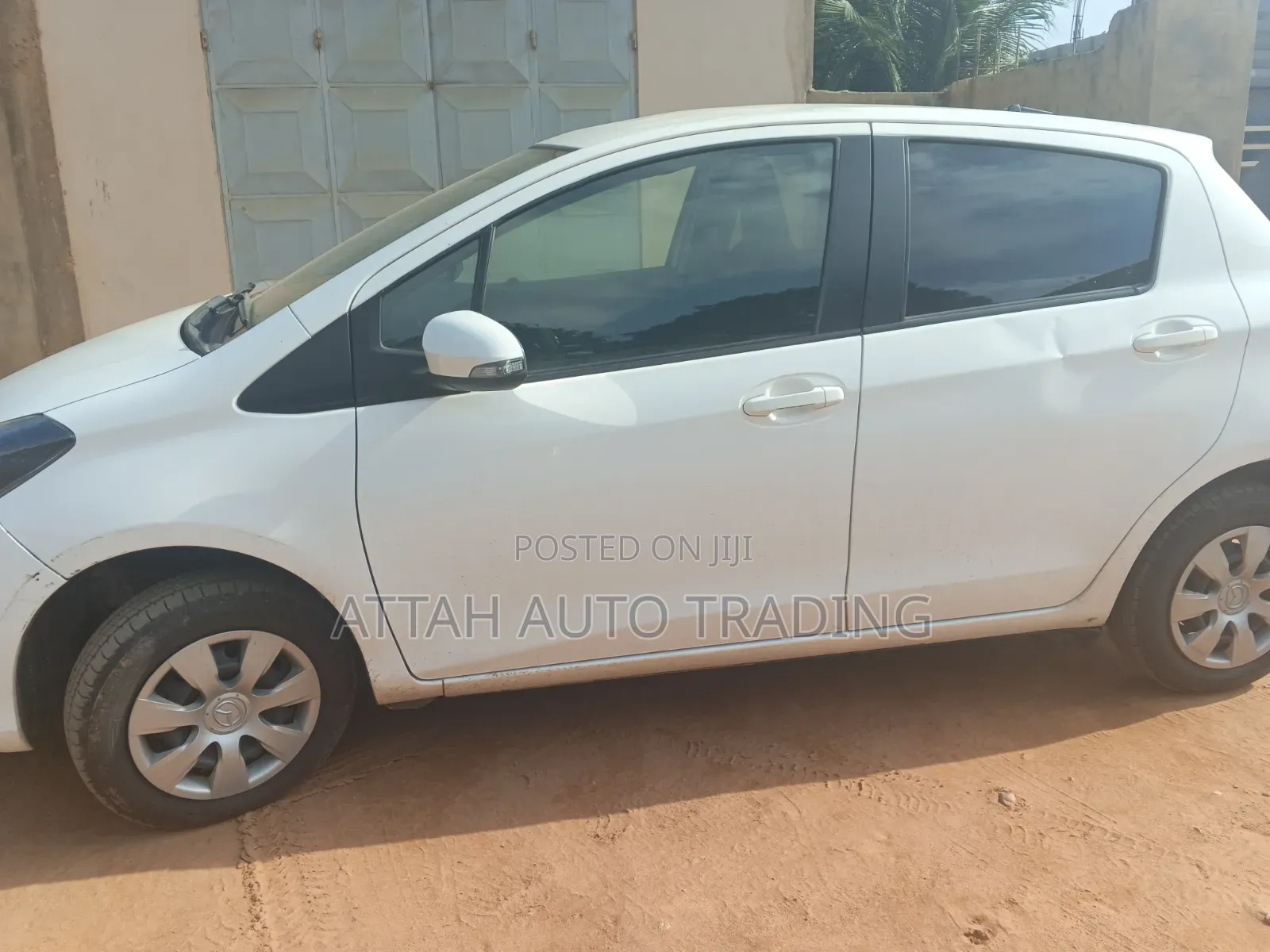 Toyota Vitz 2014 White