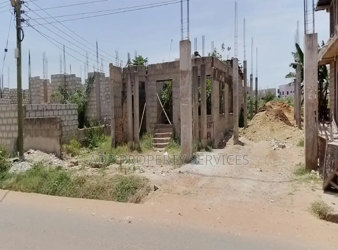 2bdrm House in Tse Addo, Accra Metropolitan for sale