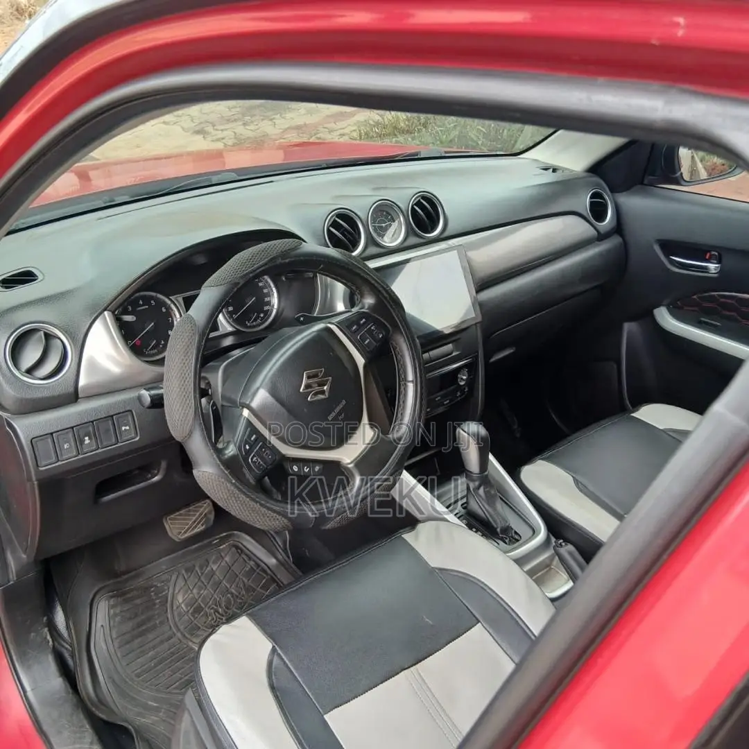 Suzuki Vitara 2017 Red