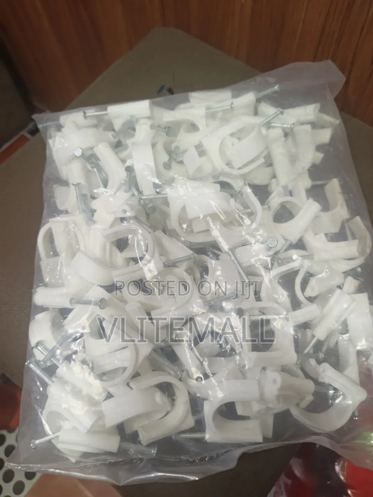 25mm Wall Clips(100pcs)