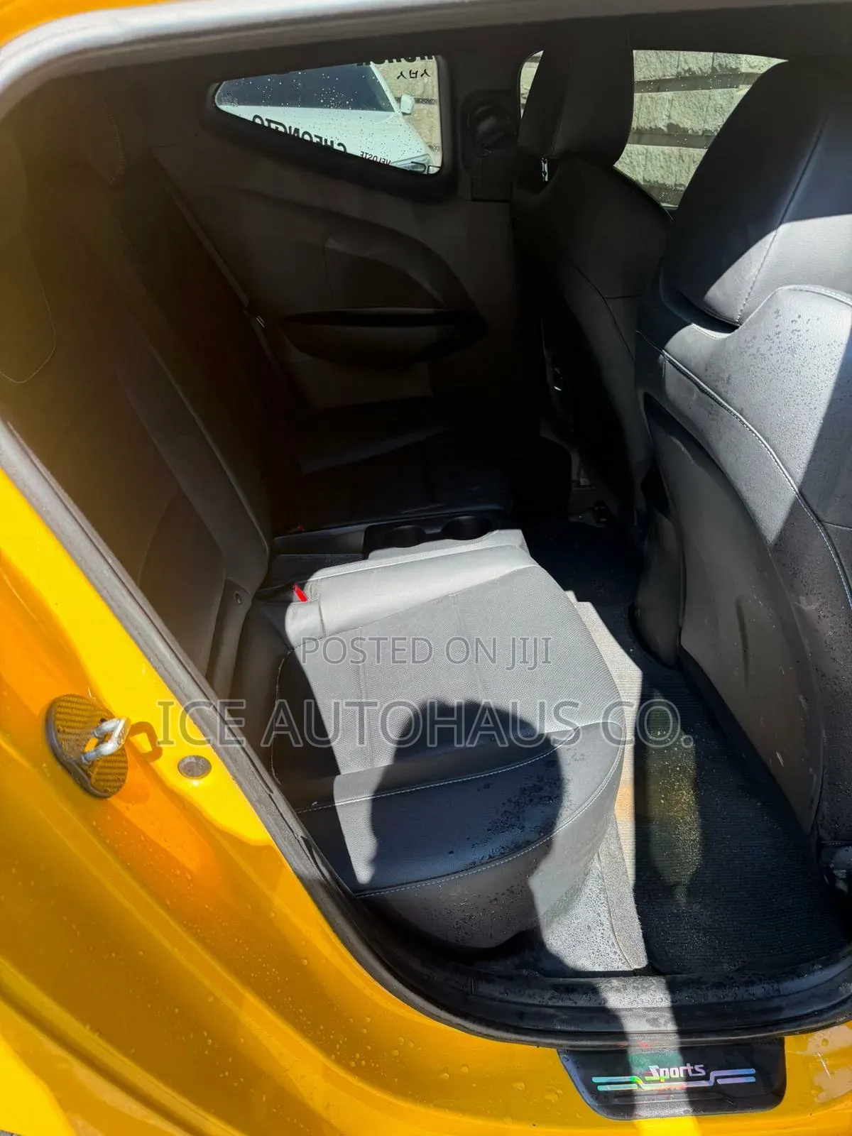 Hyundai Veloster 2018 Yellow