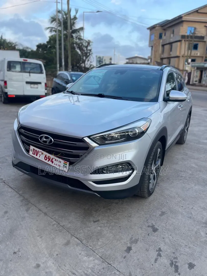 Hyundai Tucson Limited AWD 2016 Silver