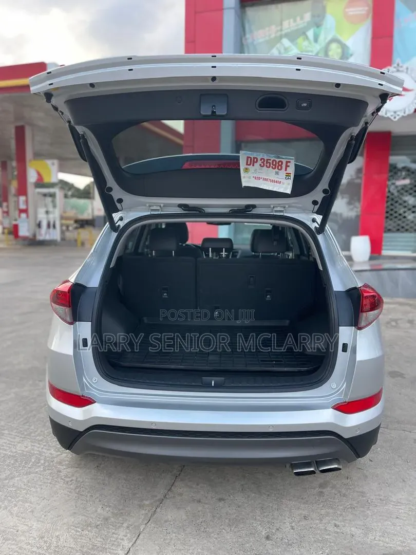 Hyundai Tucson Limited AWD 2016 Silver
