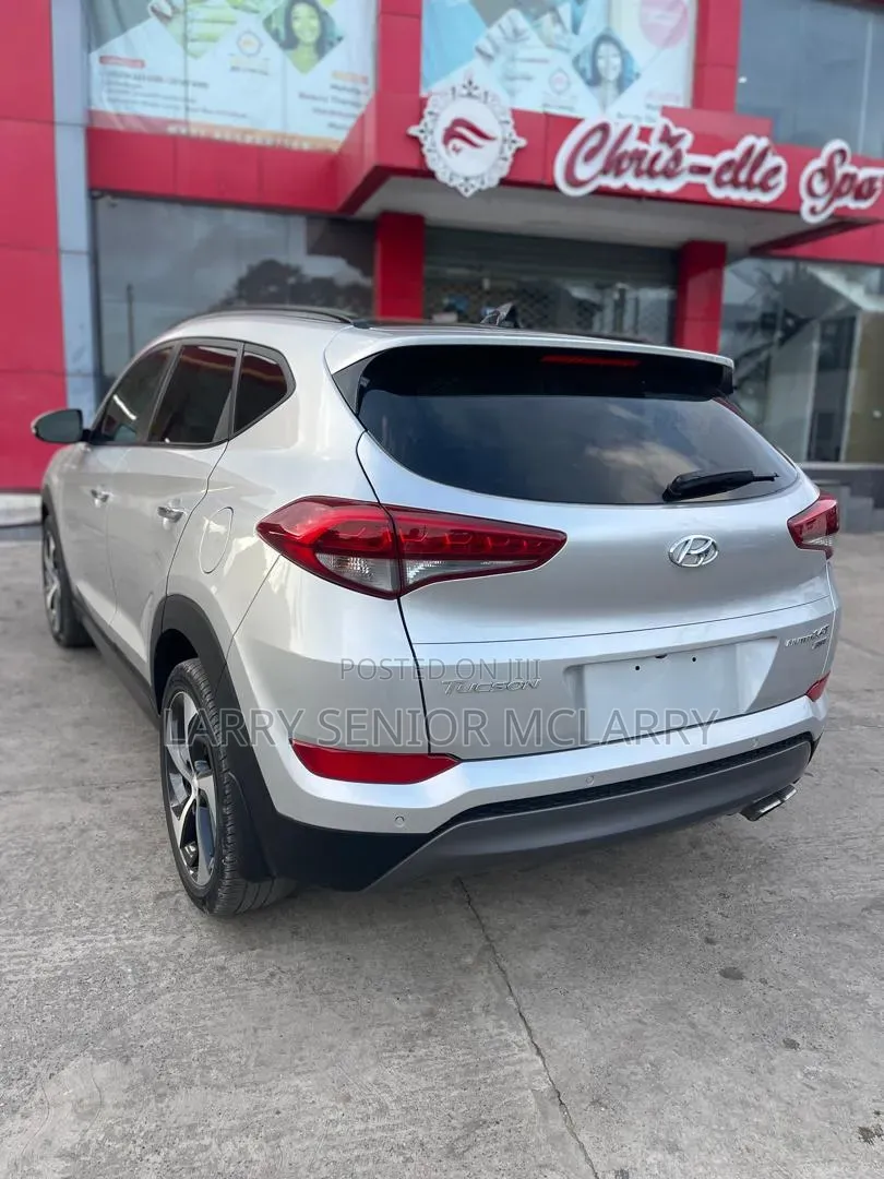Hyundai Tucson Limited AWD 2016 Silver