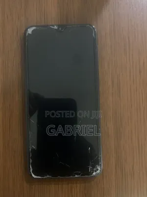 Samsung A10 32 GB Black