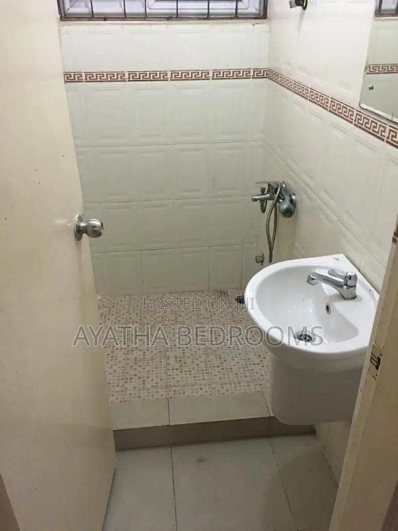 3bdrm House in Modern Properties, Sakumono for rent