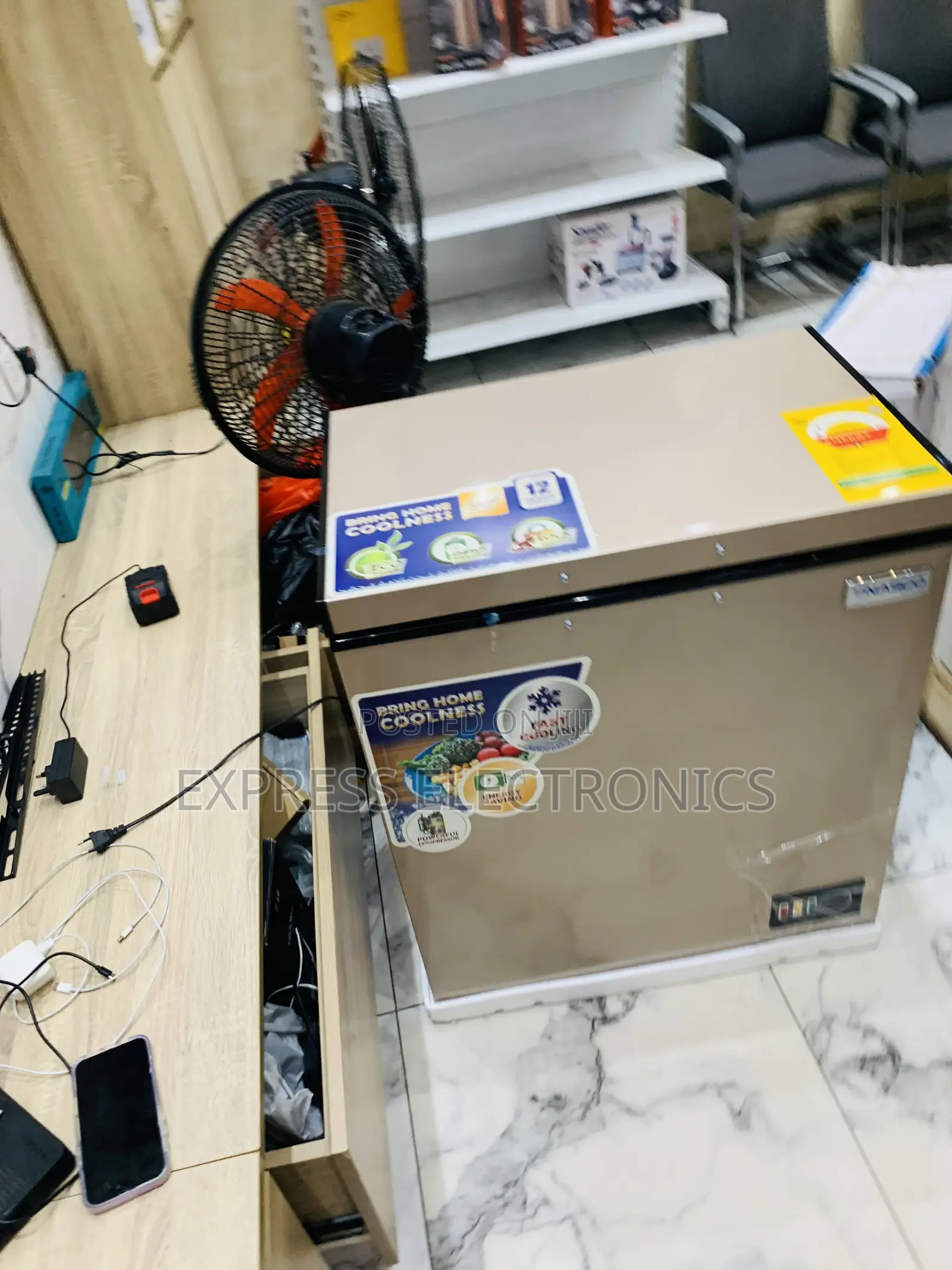 High Quality Nasco 150L 2-Star Chest Freezer Gold Colour [NAS-200FL-G]
