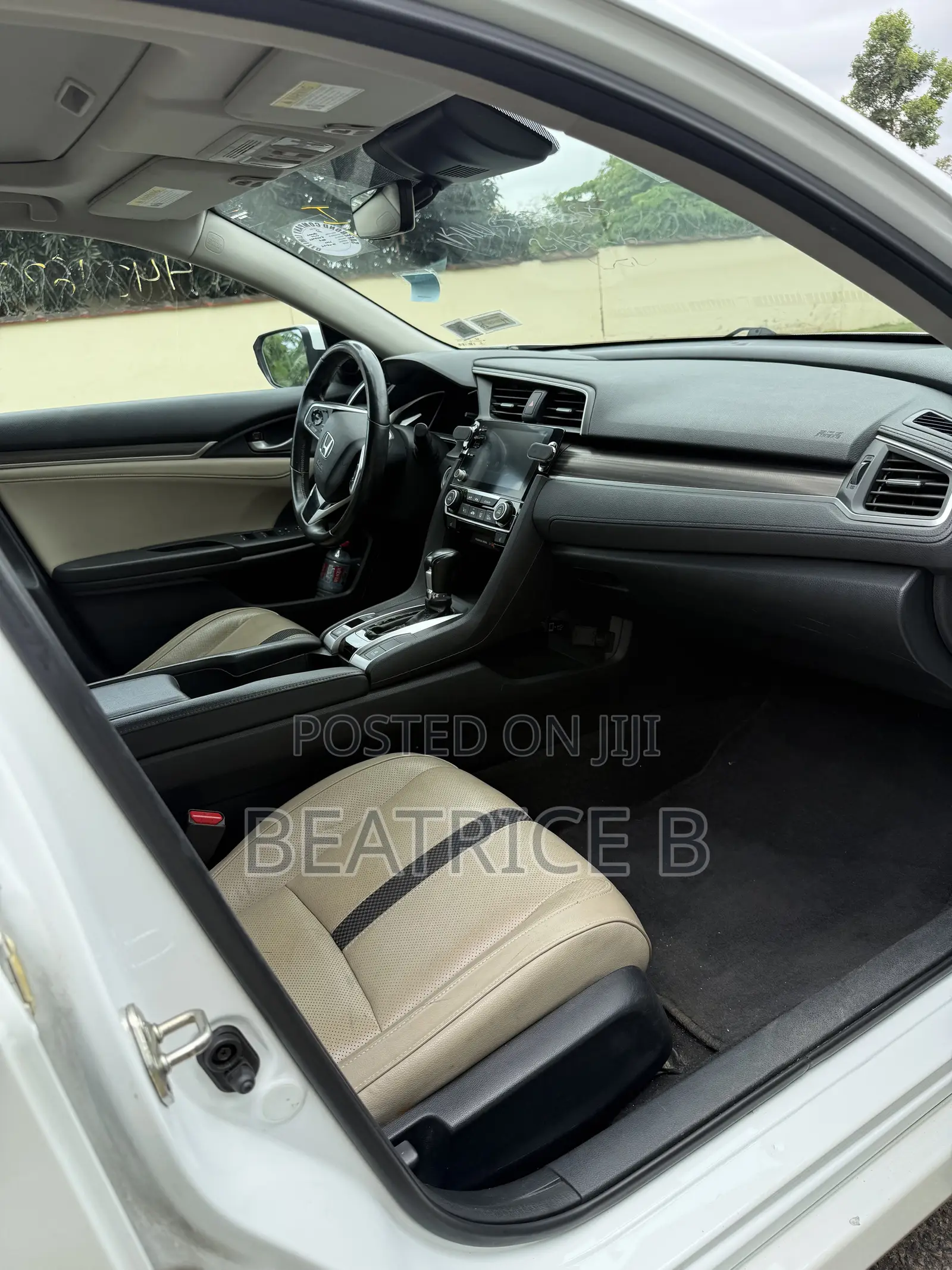 Honda Civic EX-L Sedan 2019 White