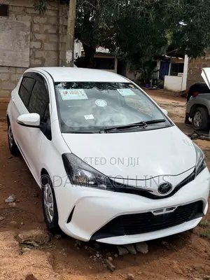 Toyota Vitz 1.3 FWD 5dr 2016 White