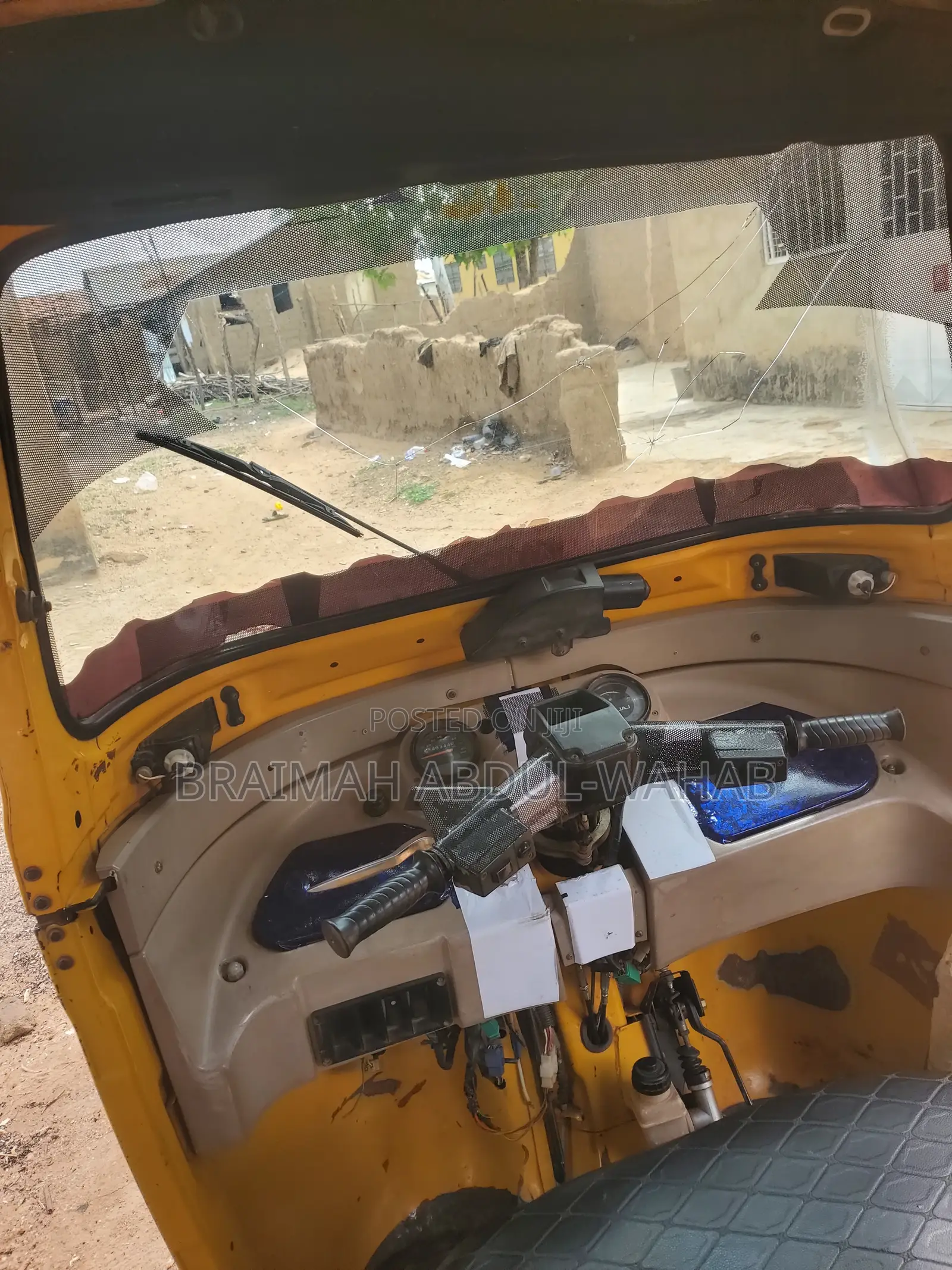 Tricycle 2018 Yellow