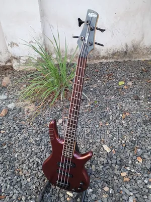 Ibanez Mikro GSRM20 Gio Soundgear Mini 4STRINGS Bass Guitar