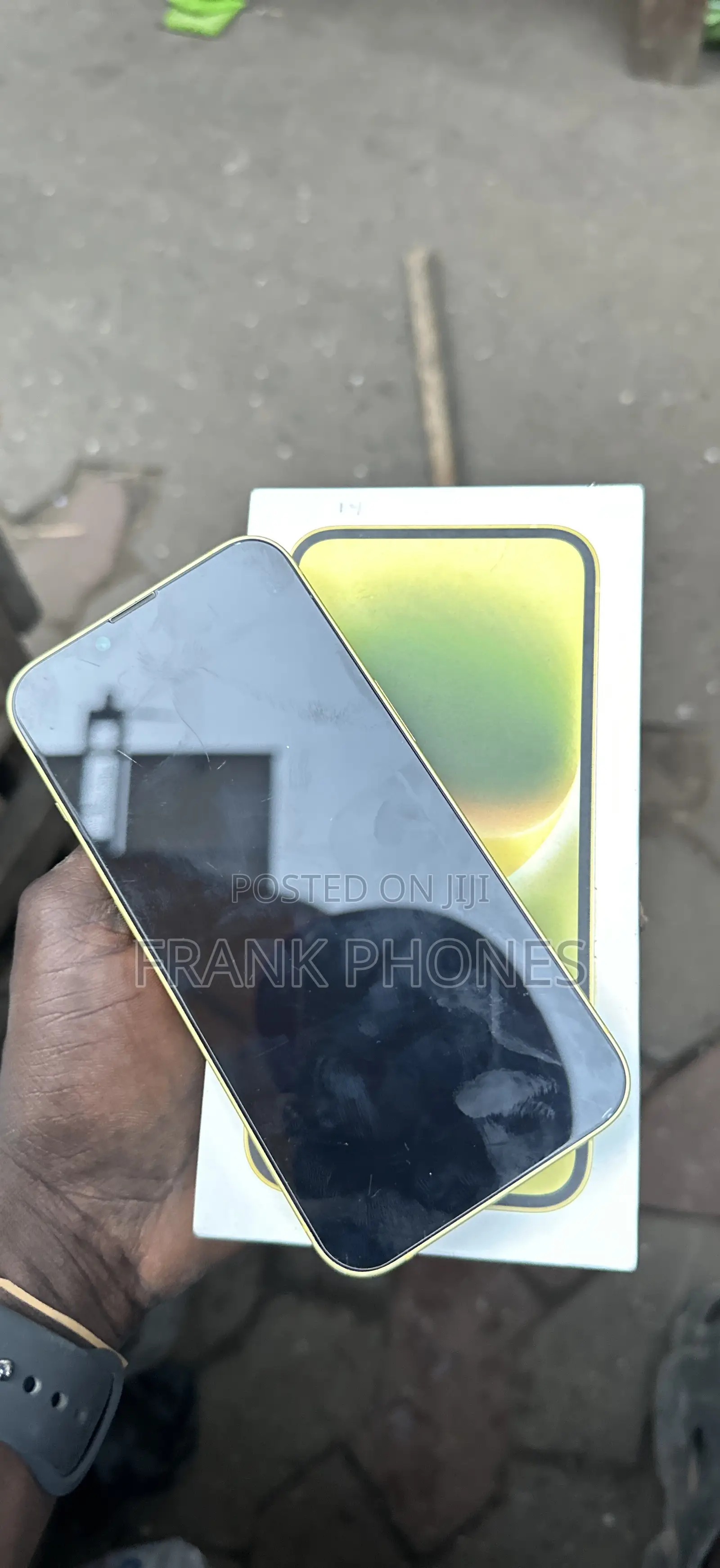 New Apple iPhone 14 128 GB Yellow