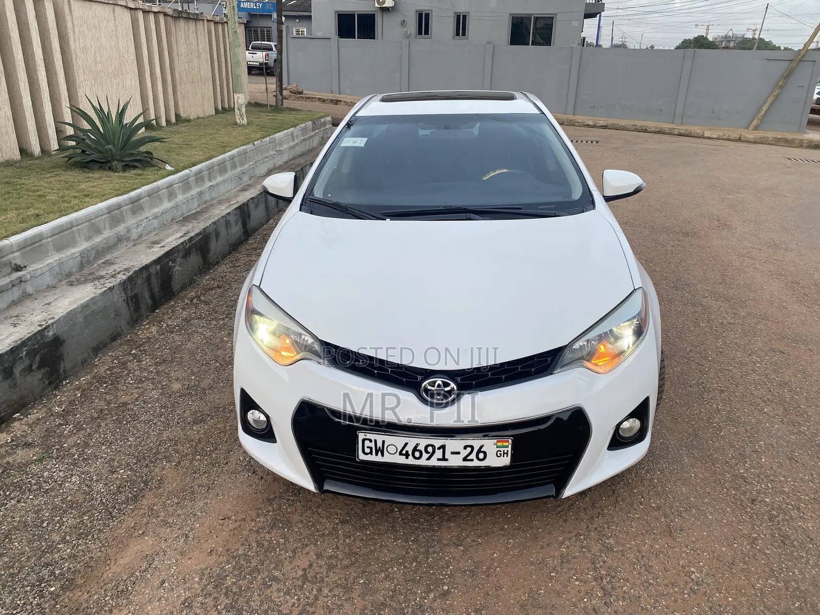 Toyota Corolla 2016 White