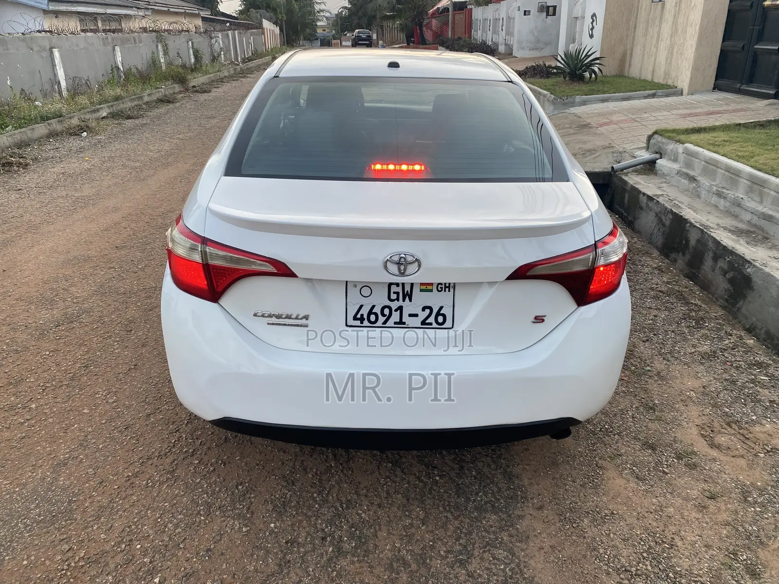 Toyota Corolla 2016 White