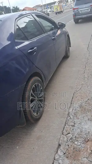 Toyota Corolla 2016 Blue