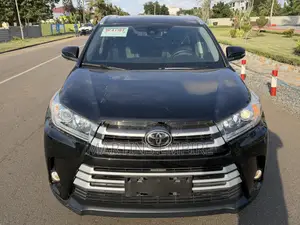 Toyota Highlander XLE 2019 Black