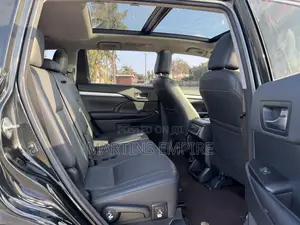 Toyota Highlander XLE 2019 Black