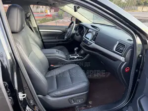 Toyota Highlander XLE 2019 Black