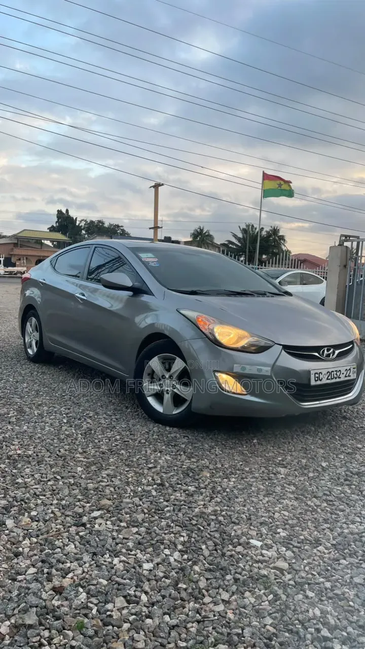 Hyundai Elantra 2012 Gray