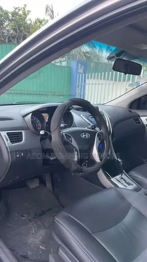 Hyundai Elantra 2012 Gray