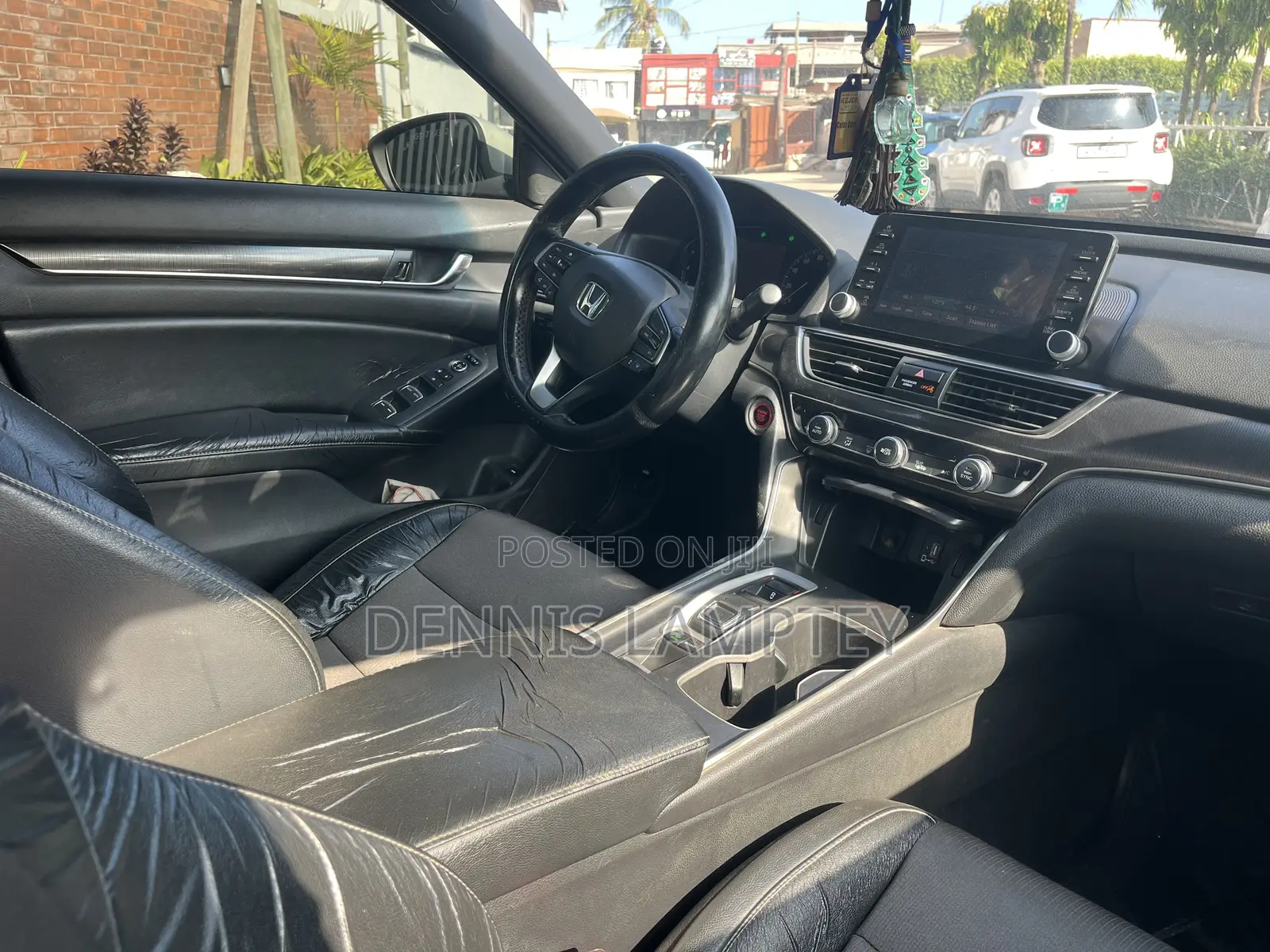 Honda Accord 2018 Off white