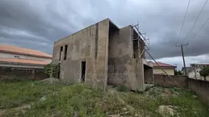 4bdrm Mansion in North Legon for sale